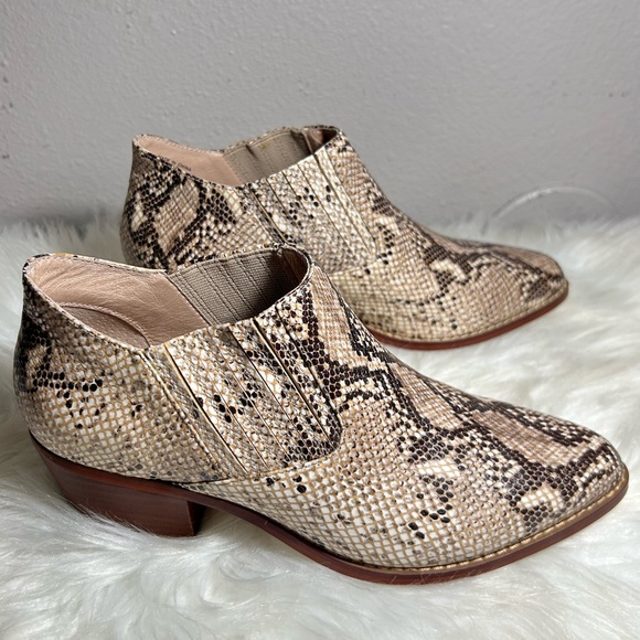 Anthropologie Marion Python Ankle Bootie Size 8 - Picture 2 of 9